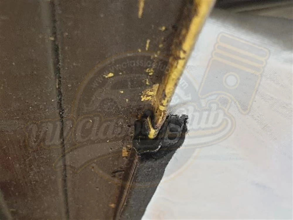 sunroof seal for vw super beetle 1303 1973 1979 5 5077 q 2112
