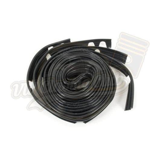 fender piping seal set black for vw beetle 1302 and 1303 1971 1979 25 3206