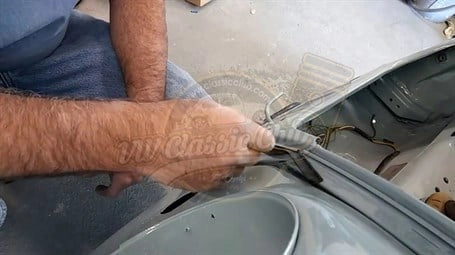 front hood seal channel for vw beetle 111813311 5 5173